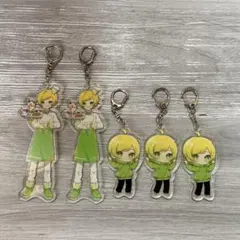 6時のおやつ（AMPTAK×COLORS）　ぷりっつ　アクリルキーホルダー