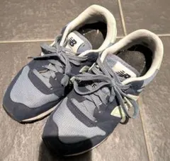 New Balance ネイビー スニーカー