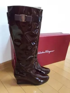 新品未使用　エナメル　ロングブーツ 24.5㎝Ferragamo 　フェラガモ