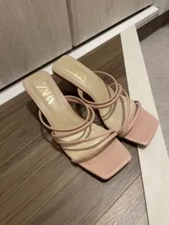 ZARA サンダル　ヒール　スクエアトゥ
