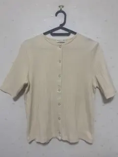 アイボリー 半袖リブ編みトップス ボタン付き
