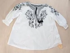 Petit Fleur トップス Mサイズのサムネイル