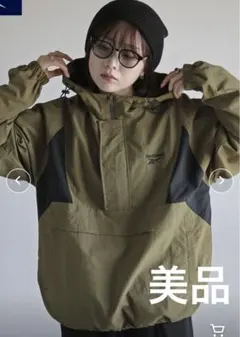 美品【Reebok/リーボック】 別注スモールベクター刺繍ナイロンアノラック