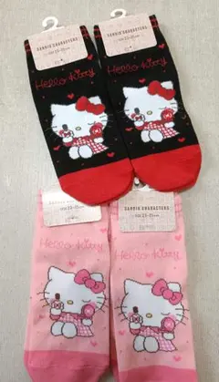 23−25　サンリオ　ハローキティ　ソックス4足セット
