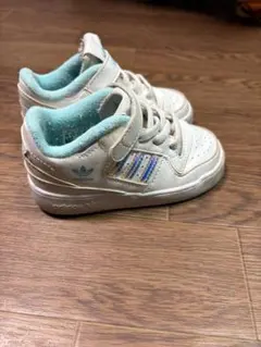 adidas キッズスニーカー ホワイト/ミント