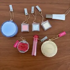 rom＆nd canmakeガチャガチャ