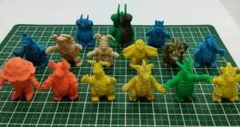 ウルトラマン 怪獣 消しゴム 15体セットのサムネイル