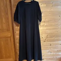 GU 半袖 ロングワンピース ブラック