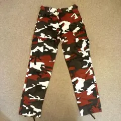 【Rothco】迷彩カーゴパンツ 赤・黒・白