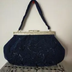ビーズ装飾 ネイビー クラッチバッグ 【ハンドメイド】