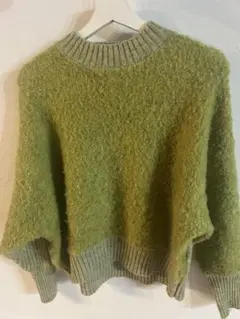 FAVORI オリーブグリーン ニットセーター