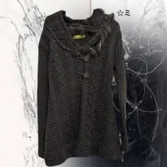 グランジ系ファッション ファー・ボタン付きニット