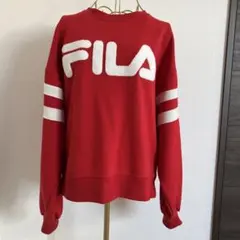 FILA ロゴ入り レッドスウェット
