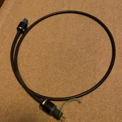 【美品】オヤイデ BlackMamba-α V2/1.8m 電源ケーブル OYAIDE/電源ケーブル/BLACK MAMBA-α 1.8mの紹介です。