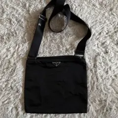 PRADA ブラック ショルダーバッグ