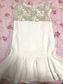 新品タグ付☆高品質！ELVISH ホワイト フレアワンピース