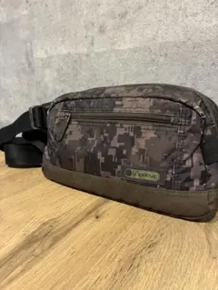 LeSportsac レスポートサック ボディバッグ デジタルカモフラ 迷彩