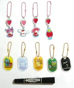 【中古】サンリオ キャラクター　ツインチャーム アクリルキーホルダー　9個まとめ