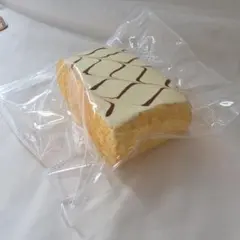 kikisquishy チョコトースト　三層トースト　生クリーム風 kikisquishy 板チョコぐるぐるトースト 生クリーム風｜Yahoo!フリマ