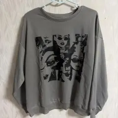 フォトプリント クルーネック スウェット グレー