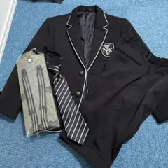 ブラックフォーマルスーツ エンブレム付き セット ブラック 120