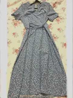 花柄ワンピース
