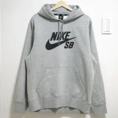 NIKE SB グレー フード付きパーカー L