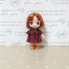 ぷちリカちゃん服　赤緑系チェック柄ワンピース　ハンドメイド