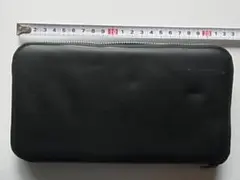 직경 약 77mm의 필터 케이스 4개를 담을 수 있습니다.