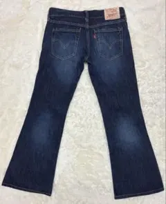 Levis フレアジーンズ