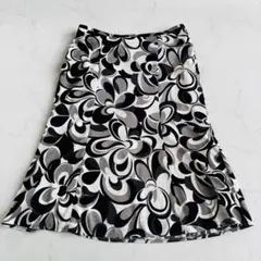 クードシャンス スカート 総柄 フレア 38（C207）