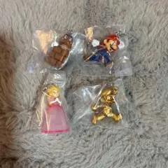 スーパーマリオめじるしアクセサリー2 4つセット