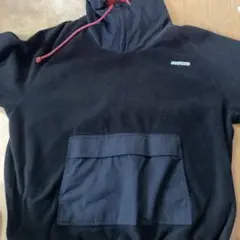 UNDEFEATED フード付きスウェット ブラック
