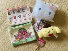 サンリオ ハローキティ、ポムポムプリンマスコット、セブンイレブンポーチ