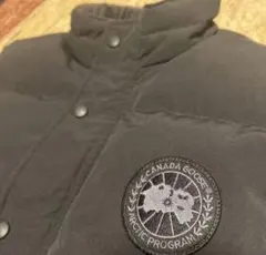 CANADA GOOSE ダウンベスト ブラックレーベルのサムネイル