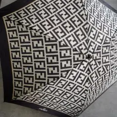 FENDI フェンディ 折りたたみ傘 日傘 ズッカ柄 晴雨兼用 ムーンバット