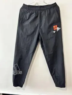 adidas ブラック ジャージパンツ