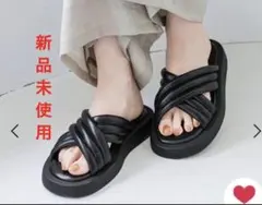 【新品未使用】レプシィム厚底クロスストラップサンダル ブラックのサムネイル