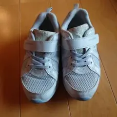 瞬足⭐️キッズシューズ⭐️19㌢⭐️女の子スニーカー⭐️室内でのみ使用⭐️