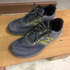 【最終値下げ】New Balance ランニングシューズ グレー/イエロ