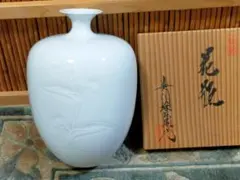 真作保証 久保田保義 (烈工) 自作 青白磁線彫文細口壷 日本工芸会正会員 真作保証 久保田保義 (烈工) 自作 青白磁線彫文細口壷 日本工芸会