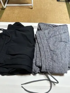 UNIQLO ユニクロ薄手ズボン　パンツ　秋冬　Mサイズ　黒　グレー２点セット