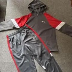 未使用　Puma ジャージ上下セット グレー/レッド　160cm