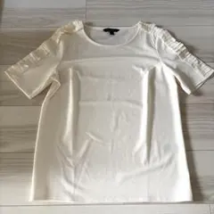 【新品未使用】BANANA REPUBLIC フリル Tシャツのサムネイル