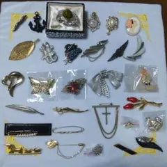 昭和レトロ・ヴィンテージ ブローチ30個セット 大量 まとめて