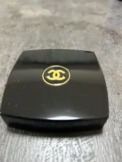 CHANEL LES 4 OMBRES アイシャドウパレット N° 5