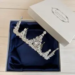クラウン型ティアラ シルバー ビジュー