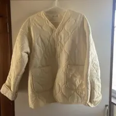 クリーム色 キルティングジャケット