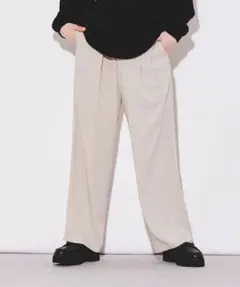 tk.TAKEO KIKUCHI なめらかワイドストレートパンツ新品未使用のサムネイル