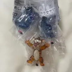 ディズニー　新作ガチャガチャ　イーヨー　ティガー